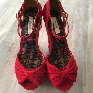 Qupid Red Bow Heel